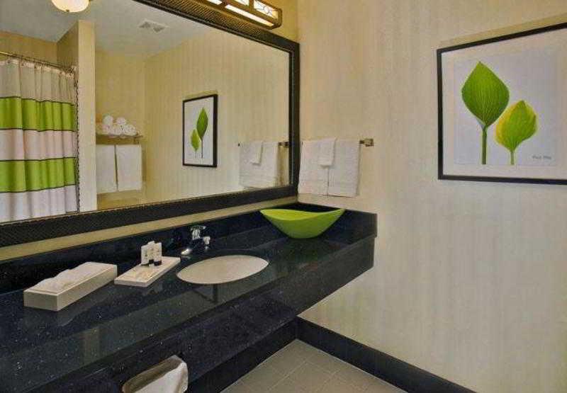 Fairfield Inn And Suites Flint Fenton Extérieur photo